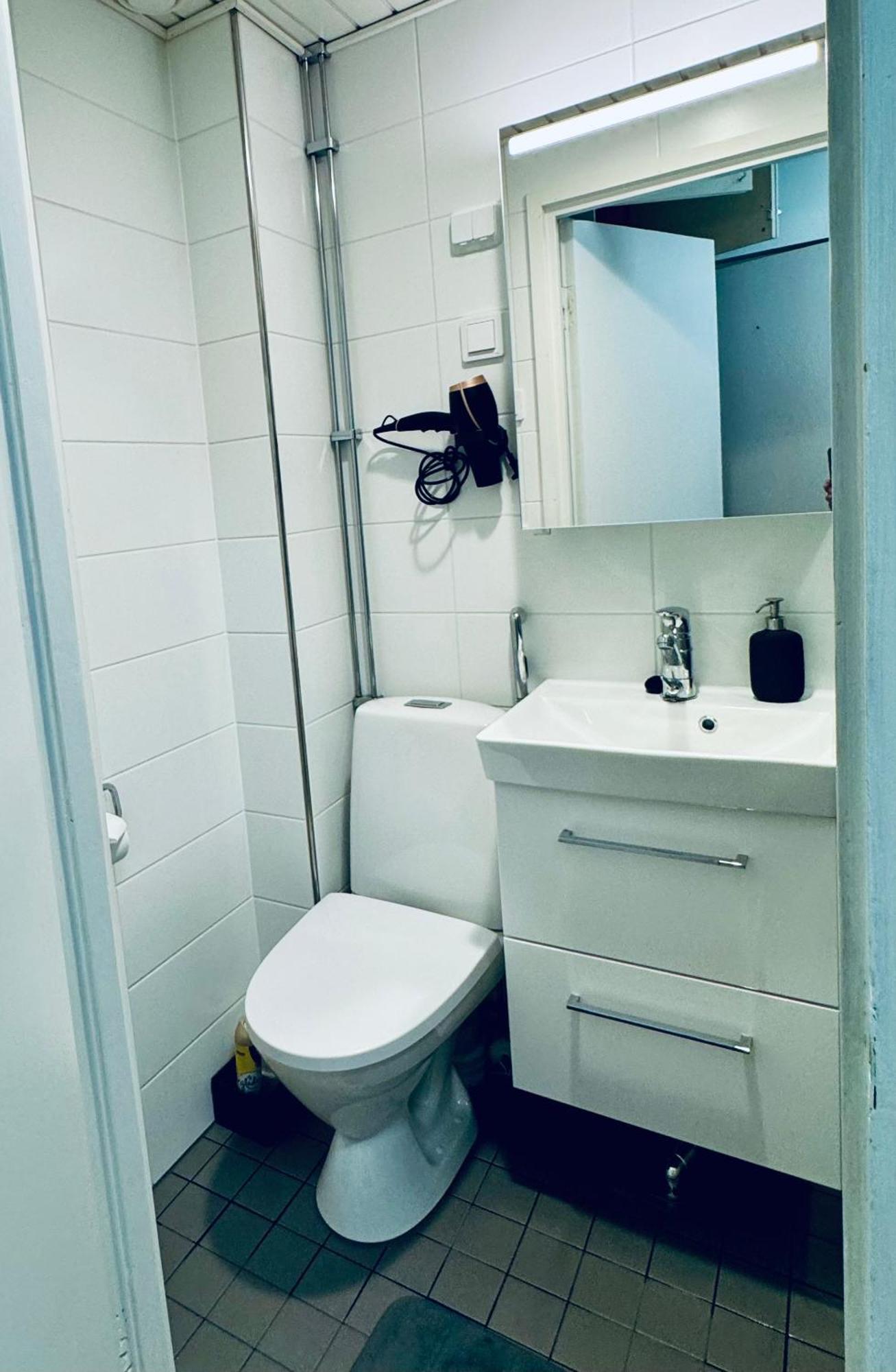 Modern Apartment Urban Tranquil, Great Location And Transport Connections Helsinki Kültér fotó